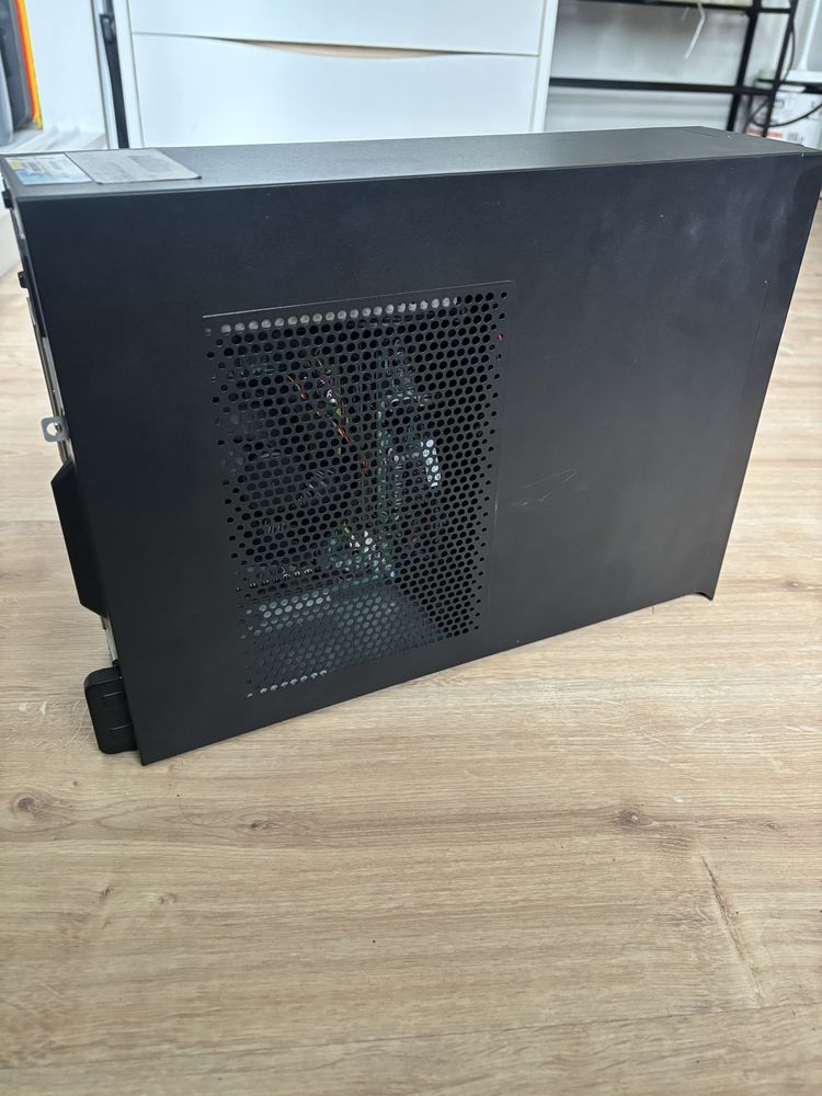 Komputer acer AXC-705