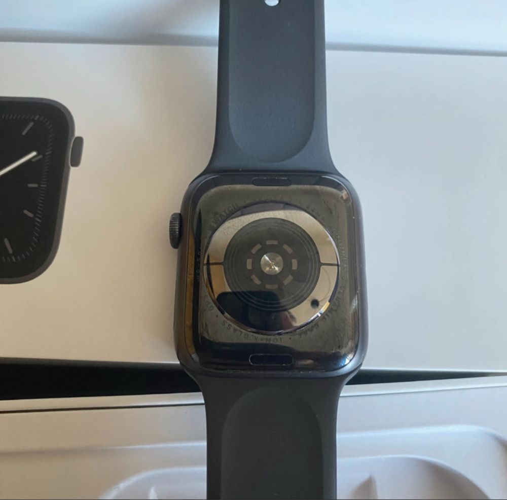 Apple Watch Series 5 44mm