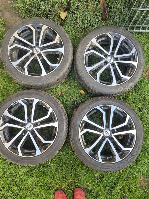 Koła zimowe 5x114,3  18 7,5J oryginalne KIA