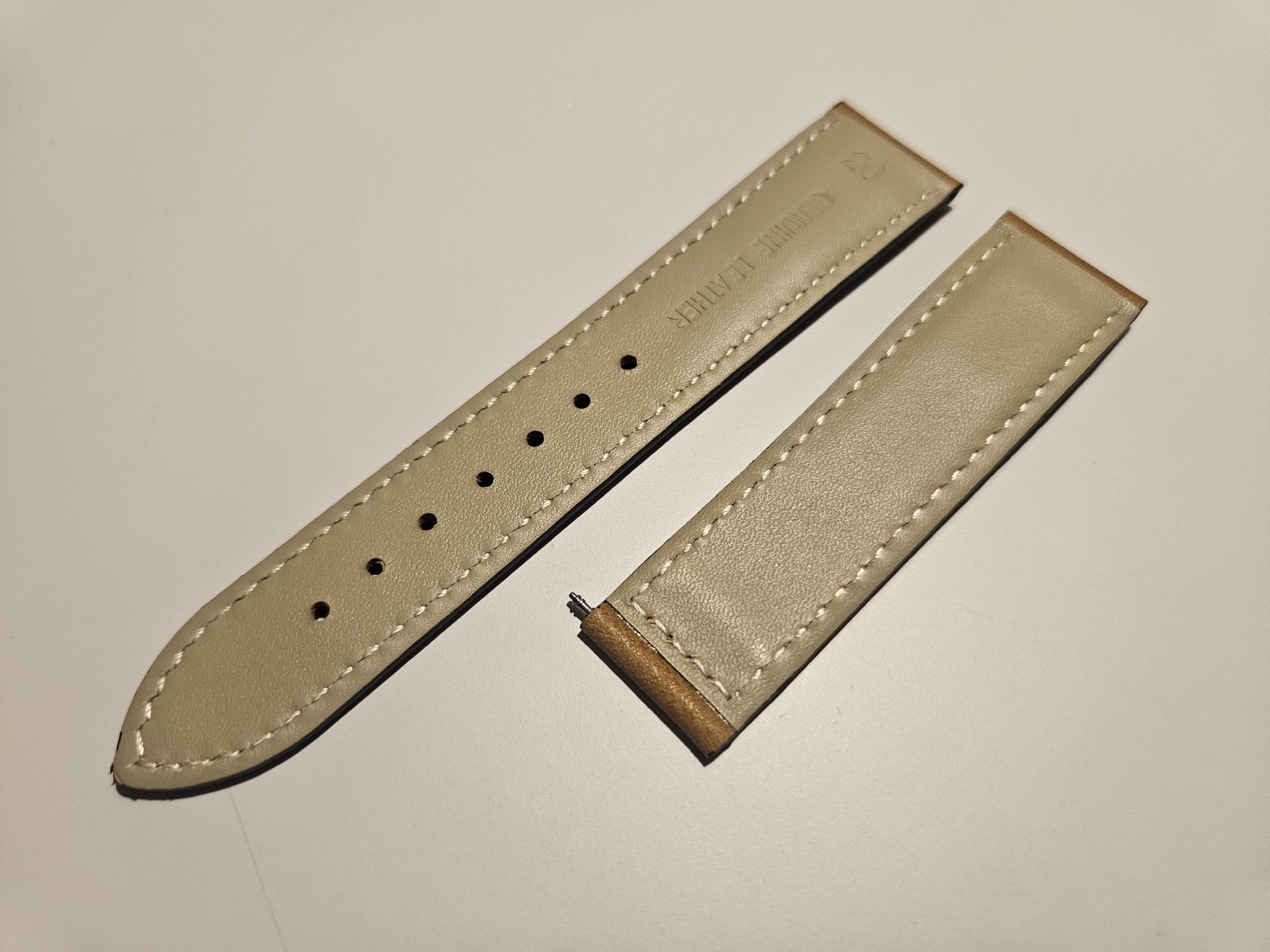 Nowy pasek skórzany brązowy do zegarka o szerokości 20 mm do zapięcia