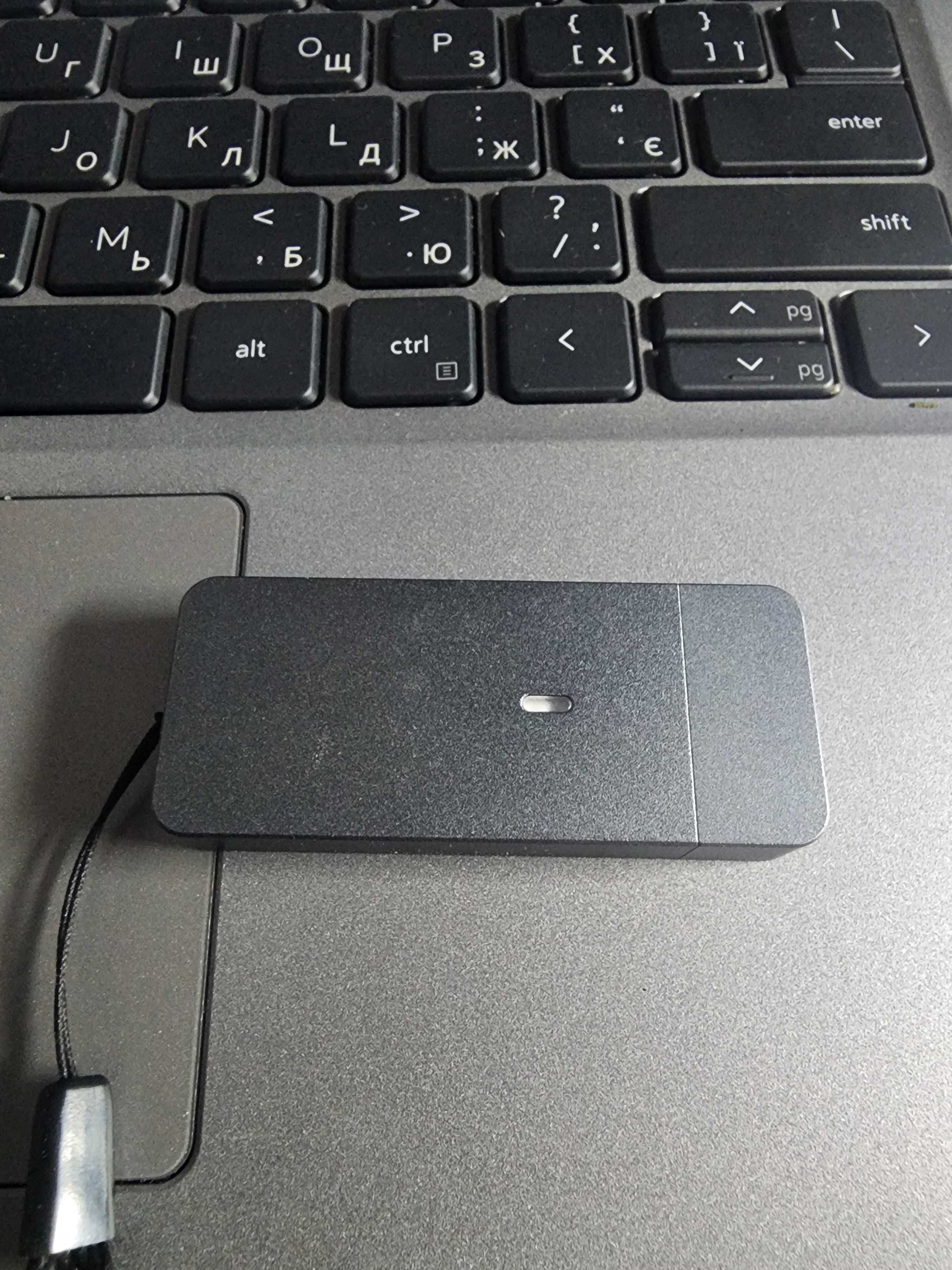 SSD M2 Карман + NVMe SK hunix 512,1GB.