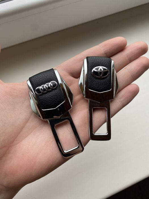 Заглушки ремня безпеки з логотипами марки авто BMW,AUDI,MERSEDES,TESLA