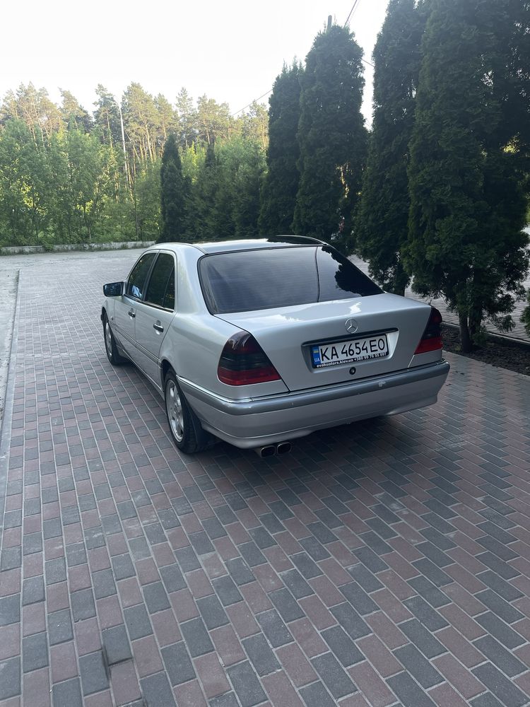 Mercedes W202  4.3