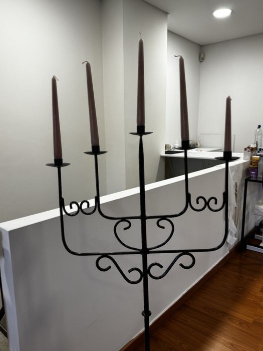 Candelabro de metal