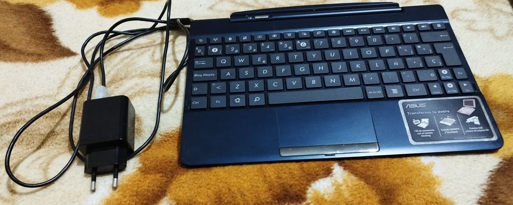 Продам ASUS transformer pad tf300t 1/32