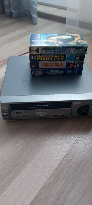 Відеомагнітофон Panasonic