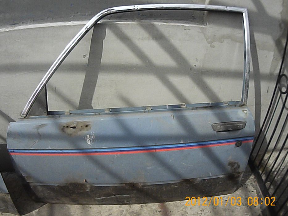 продам запчасти на БМВ 318 акула