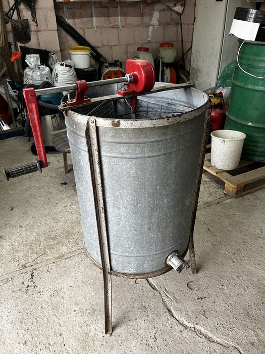 Miodarka ręczna trójramkowa