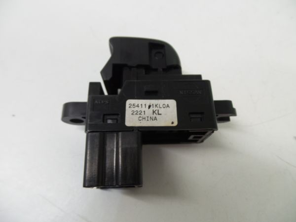 Comando / botão / interruptor vidros trás esquerdo NISSAN Juke (F15)