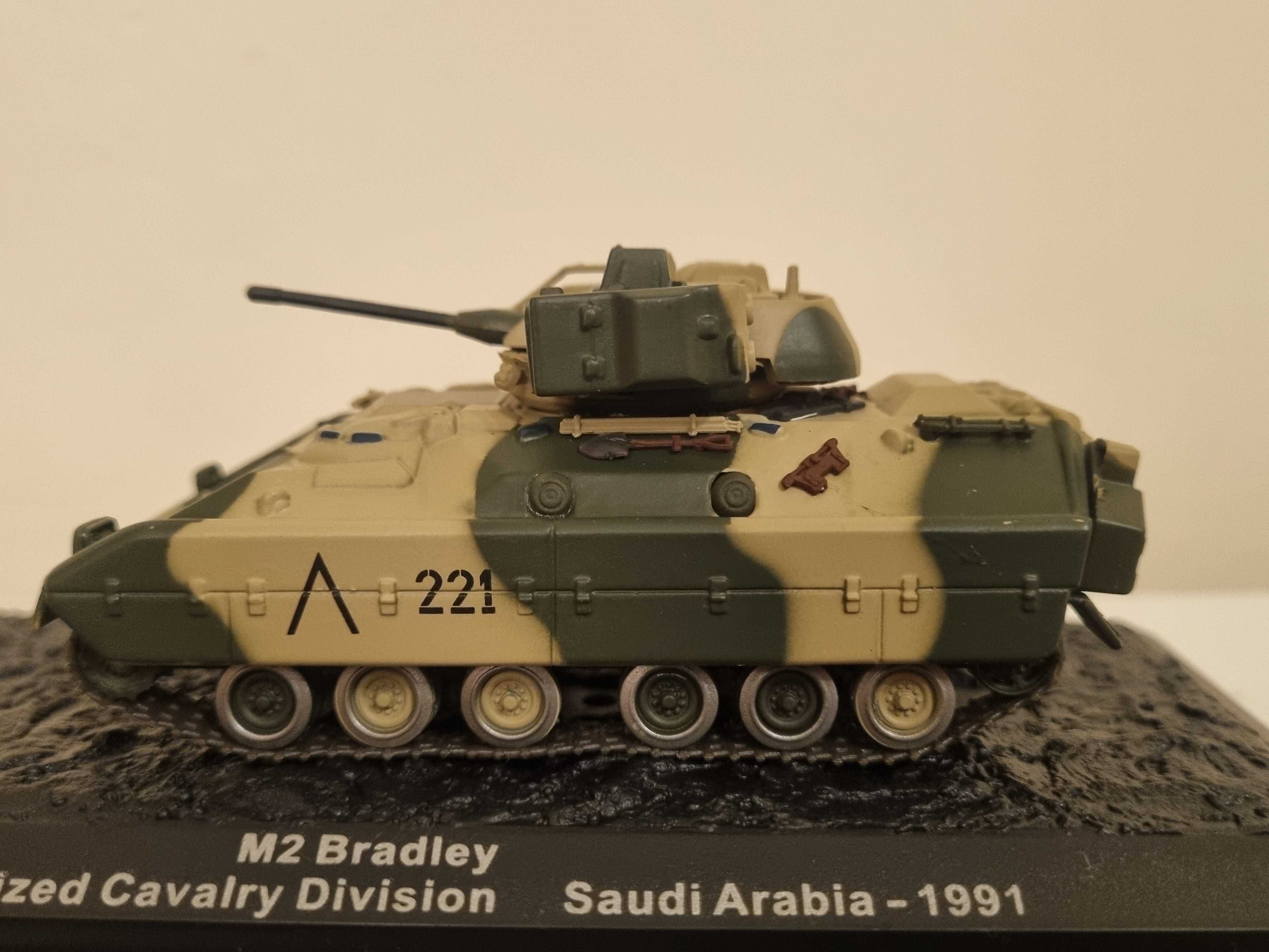 Модель танка M2 Bradley 24th Mechanized Cavalry Div S Arabia-1991 1:72