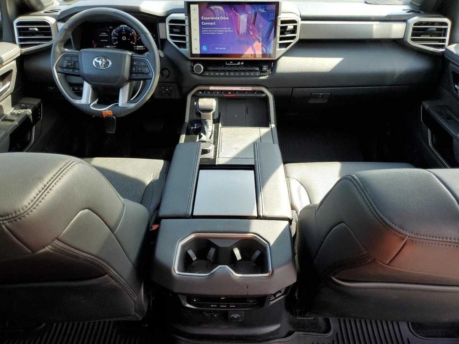 2025 Toyota Sequoia SR5 можно з ПДВ