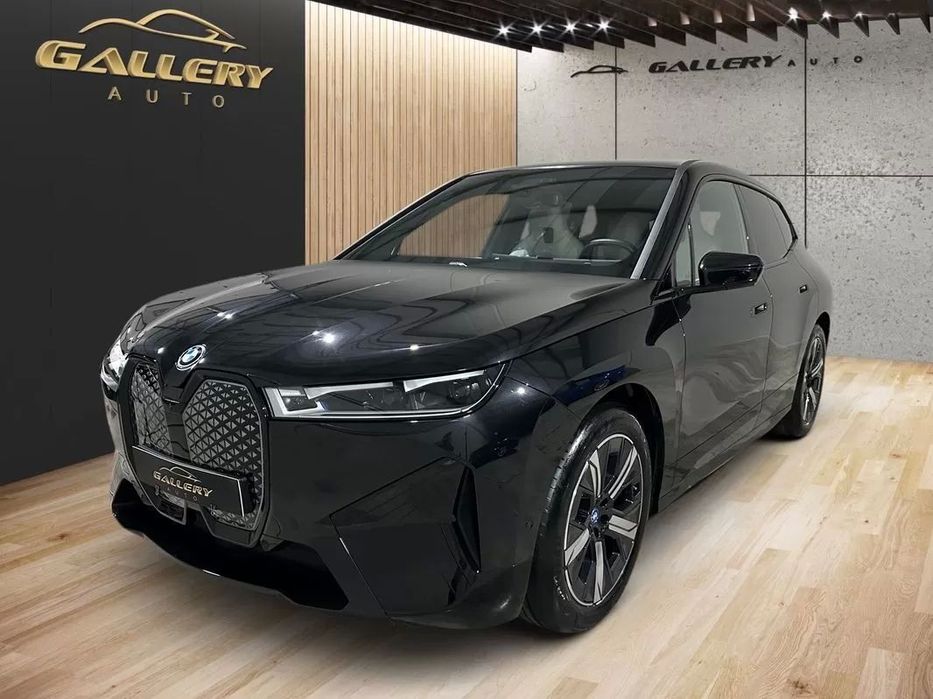 BMW iX xDrive 40 Pack Desportivo