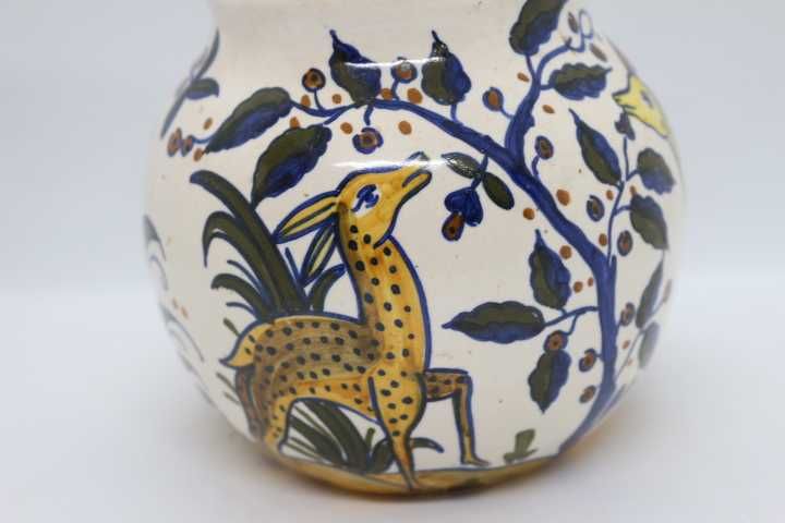 Pote em faiança do Museu Nacional do Azulejo