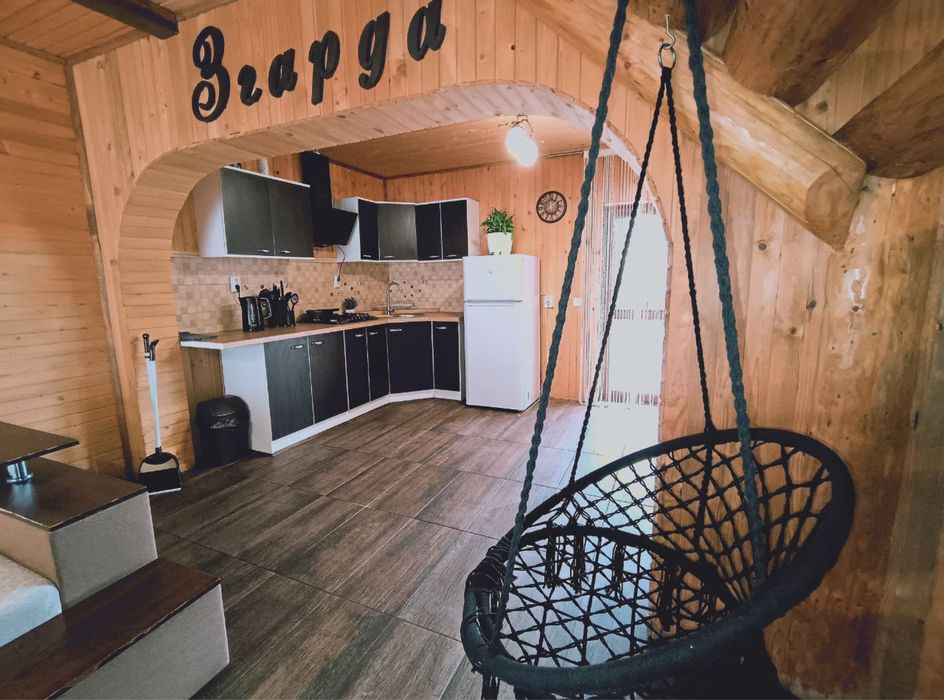 Котедж на 10 місць/ Карпати/ Яремче/ Микуличин