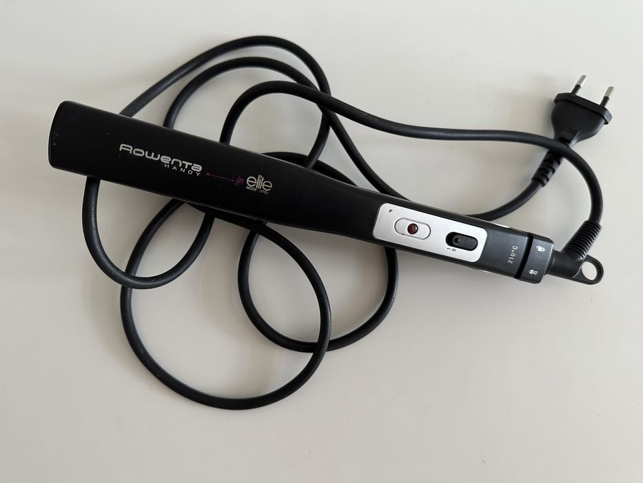 Випрямляч для волосся ROWENTA CF 7362