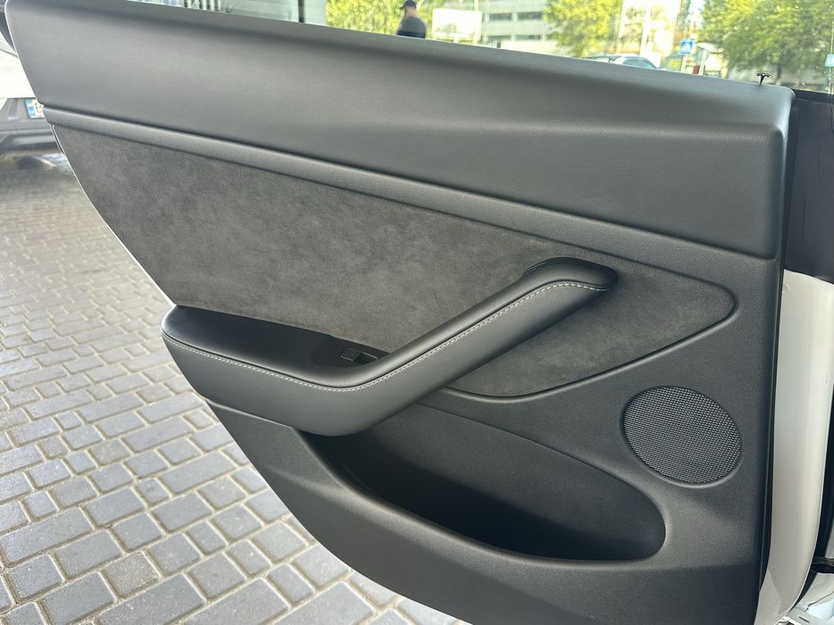 Tesla 3 rest lfp