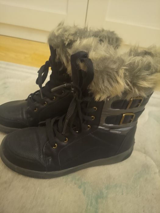 Zimowe buty dla dziewczynki