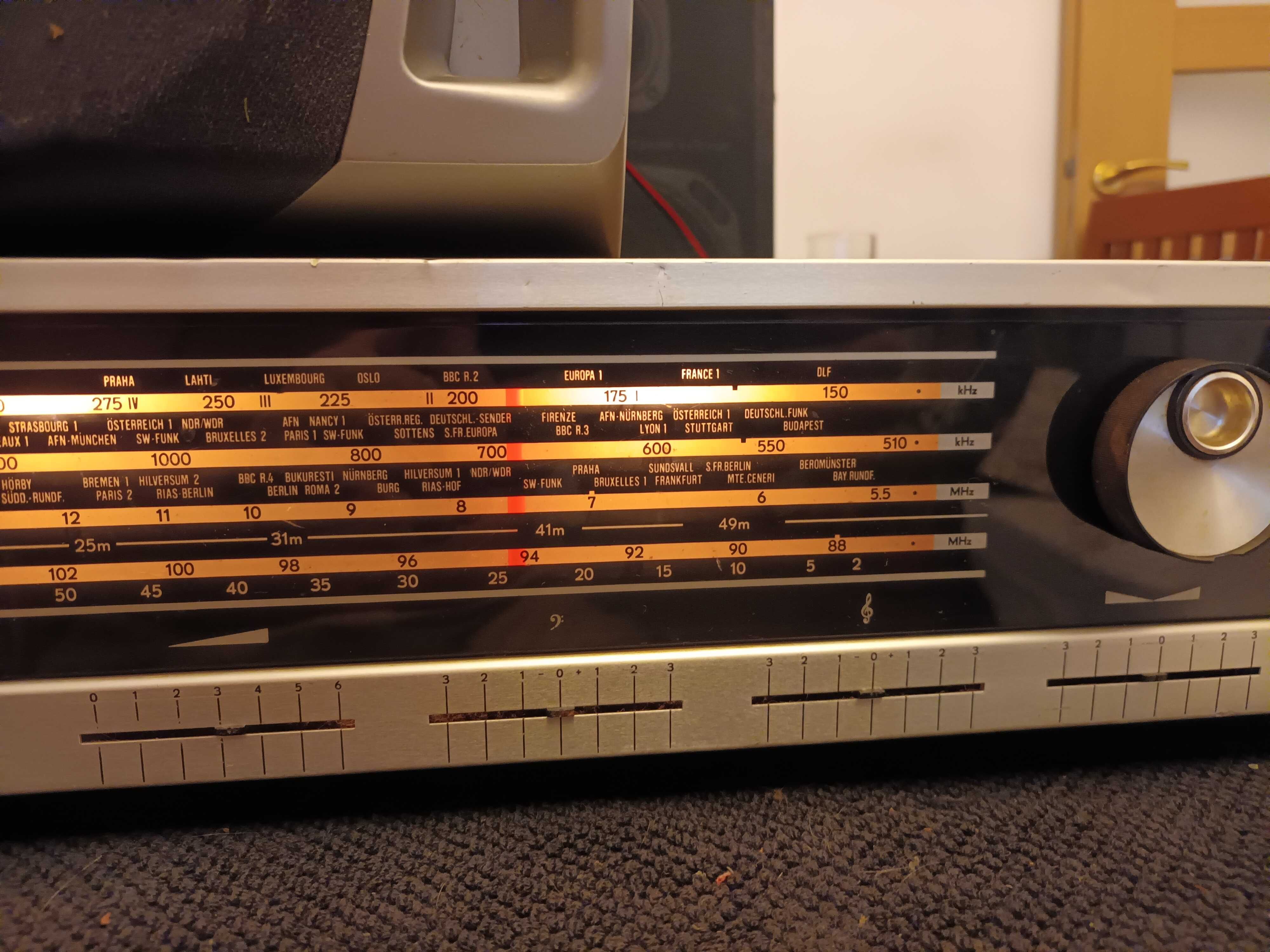 Amplituner Grundig RTV 700