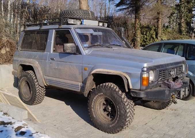 NISSAN Patrol Y60A 1998 4.2 DIESEL, terenowy; liczba miejsc 2