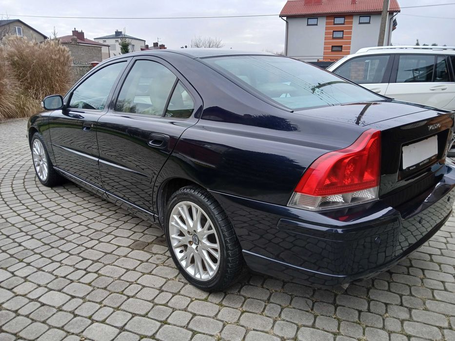Volvo S-60 == 2,4 Benzyna == 140KM ==