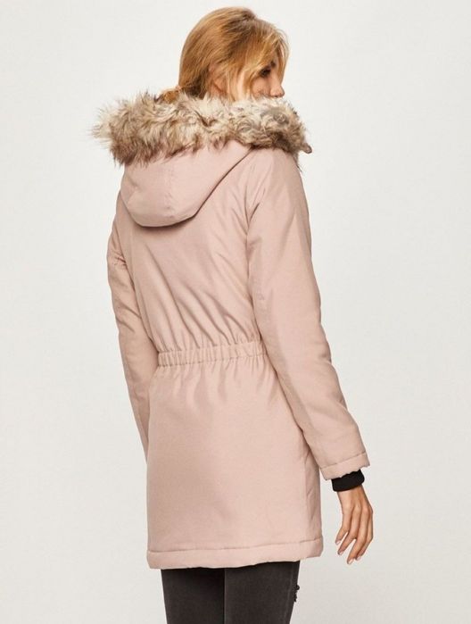 Жіноча парка єврозима