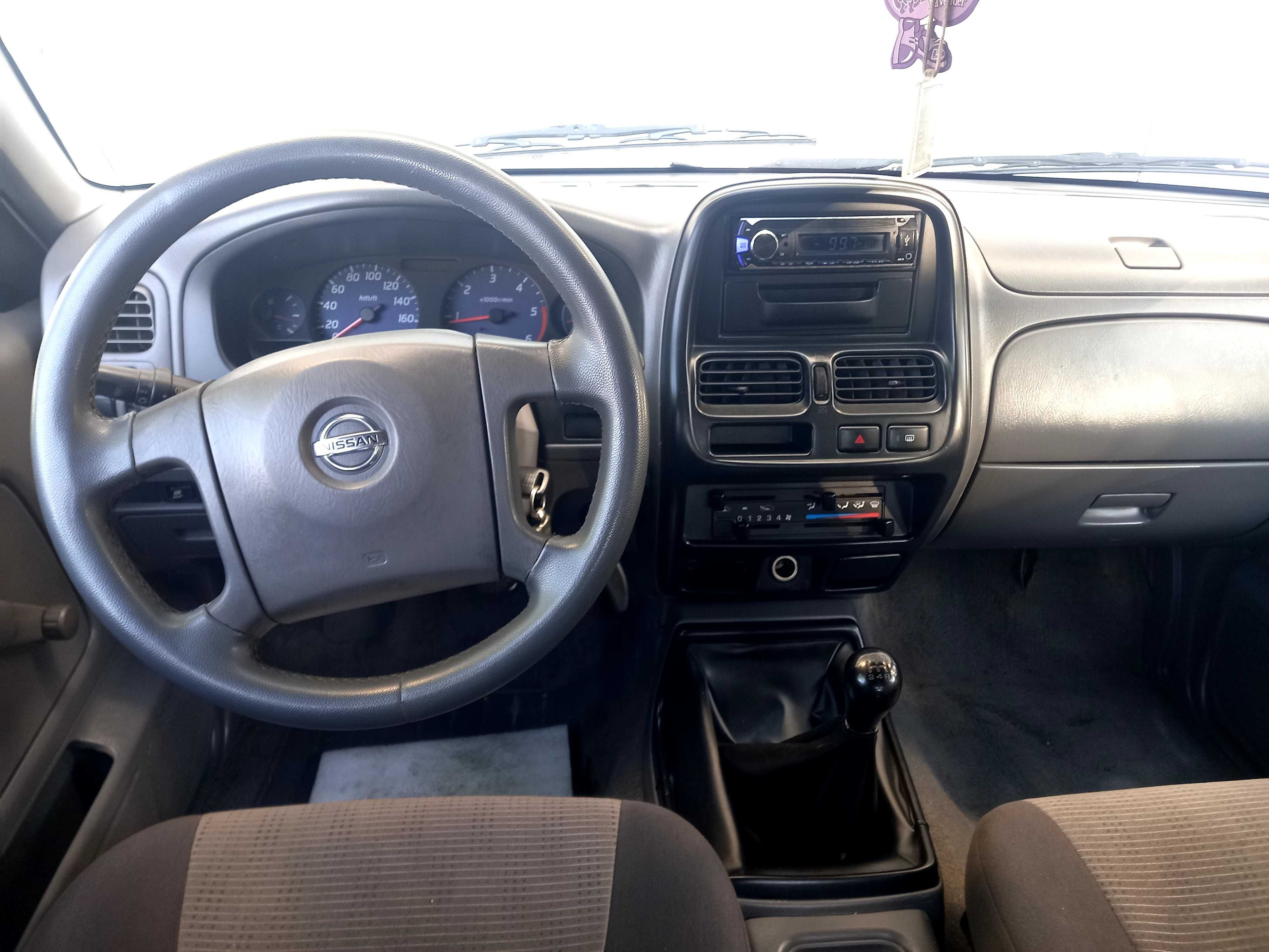Vendo Nissan Navara, cabine dupla.