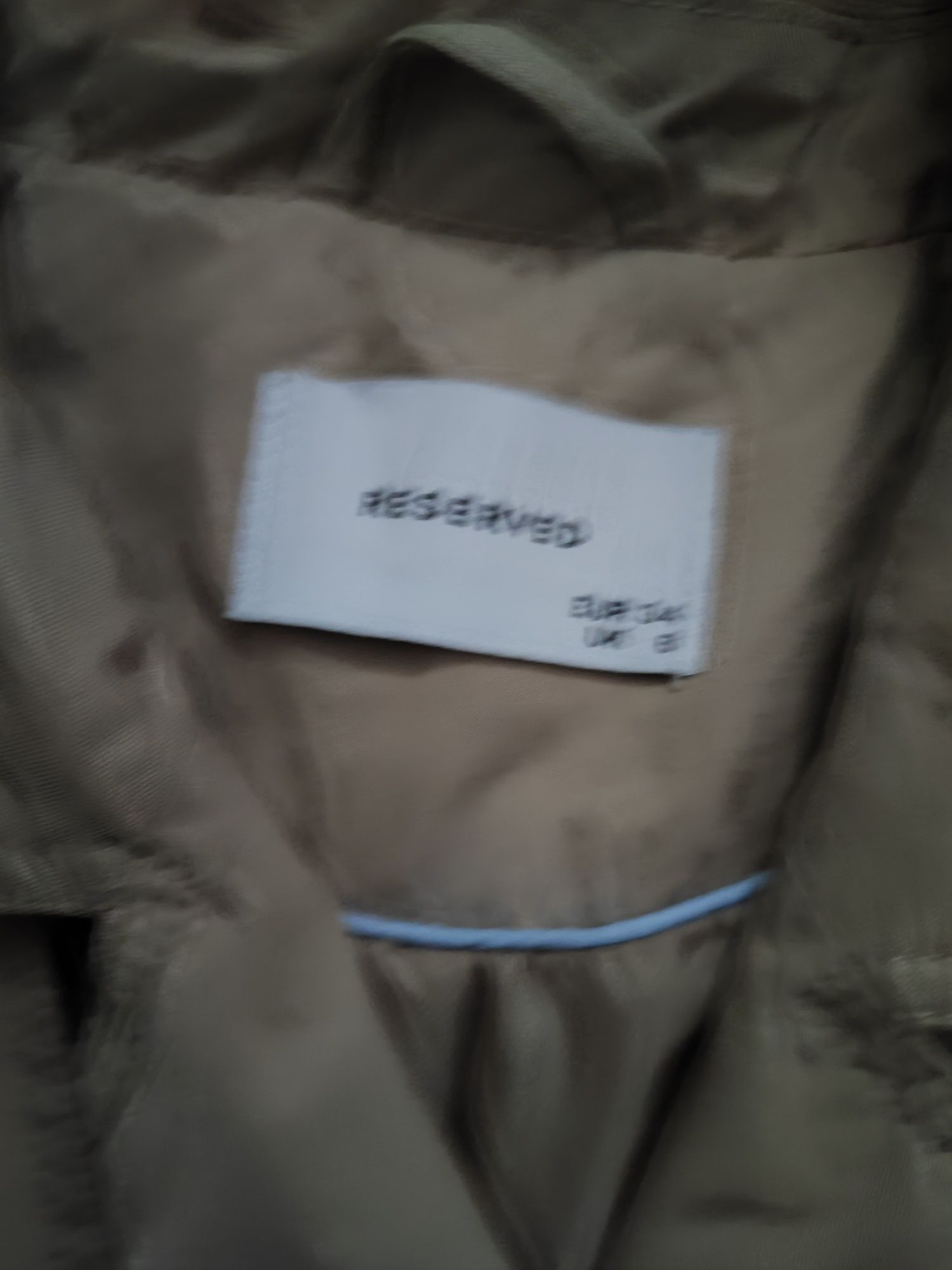 Trencz damski firmy Reserved