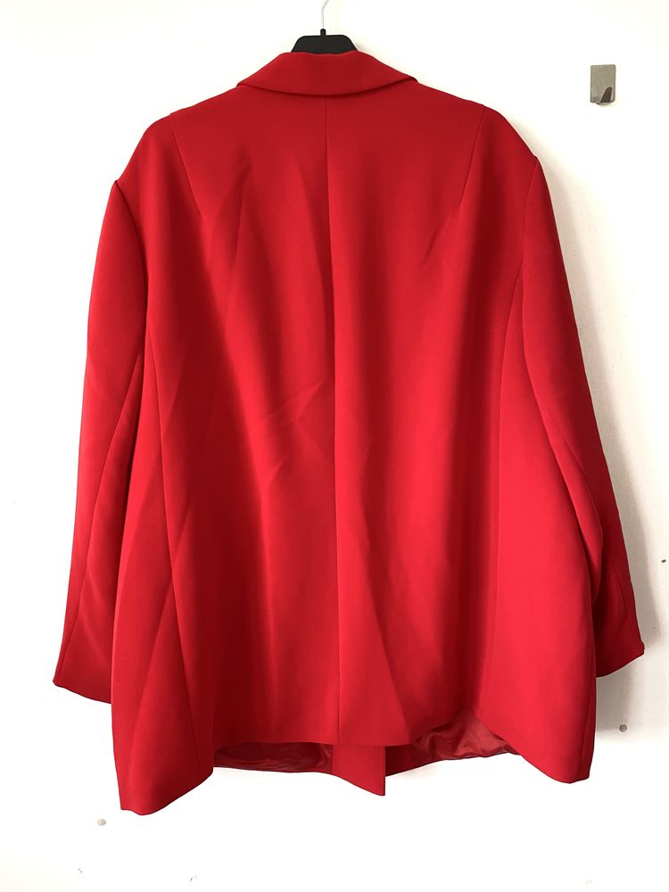 Samoon czerwona marynarka plus size oversize