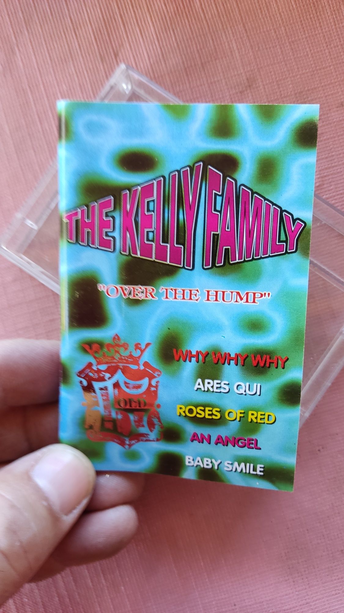 The Kelly Familly over The hump kaseta