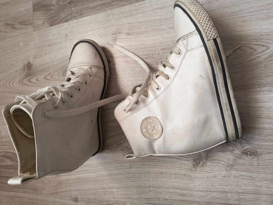 Białe wiosenne/jesienne sneakersy na podwyższeniu rozmiar 37