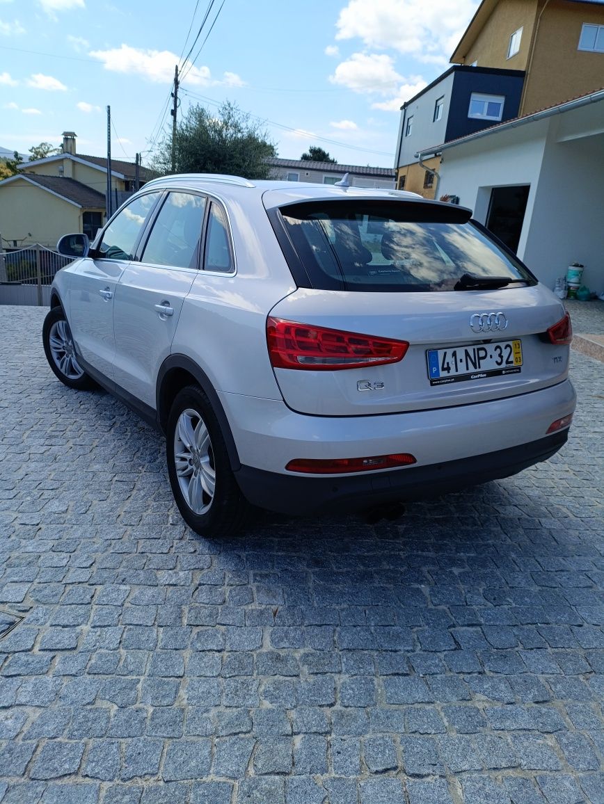 Audi Q3 TDI 2013 2.0 Caixa manual
