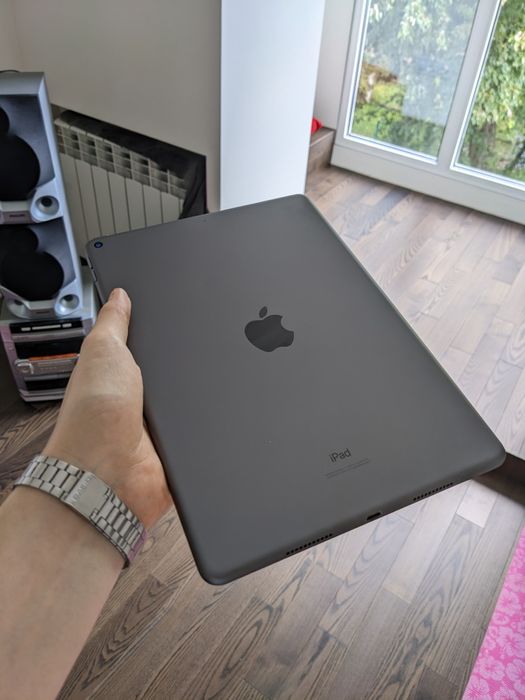 Apple Ipad Air 3 (64gb Space black) + чохол