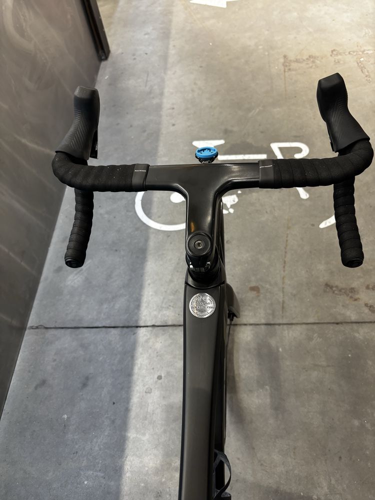 Trek Émonda SLR 6 eTap 2022 – Rozmiar 60 kolor Matte Onyx Carbon