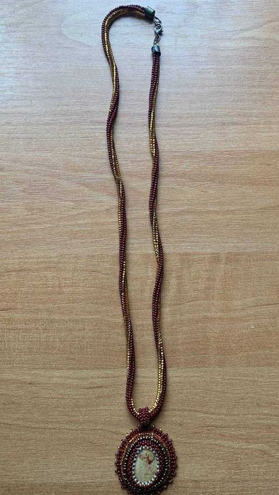 Брошка Оберіг з бісеру, кулон, Кабашон
ручної роботи