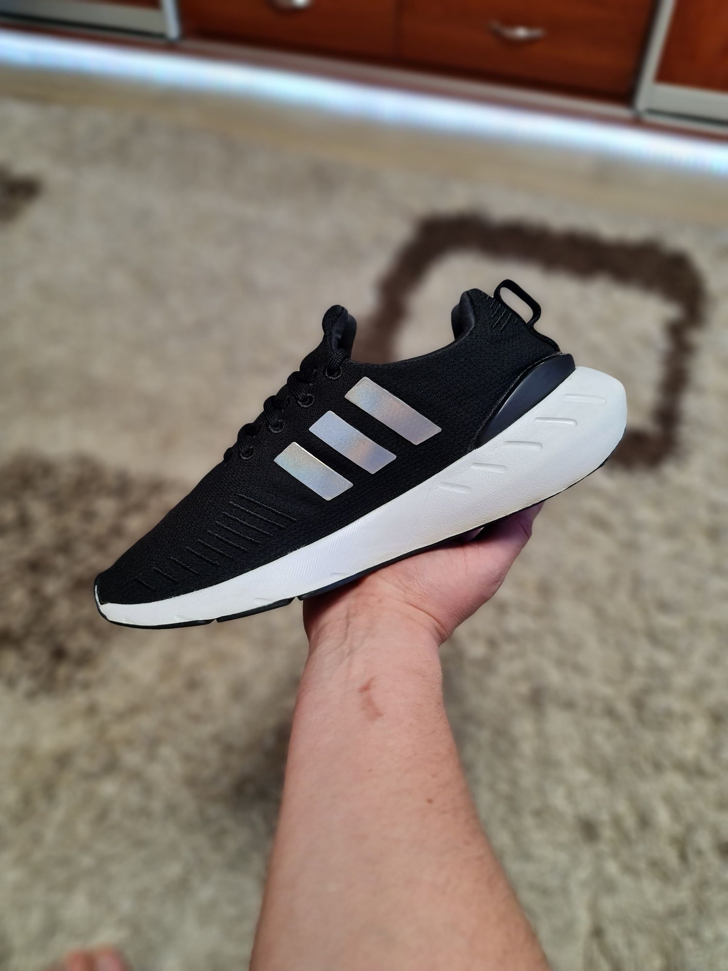 Оригинальные кроссовки Adidas Swift Run 22 40р. 25см.