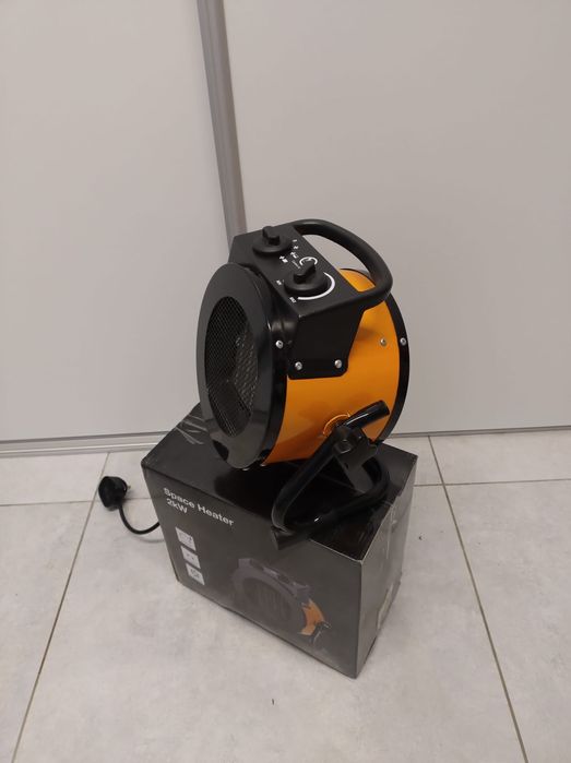 Nagrzewnica 2 kW z termostatem termowentylator
