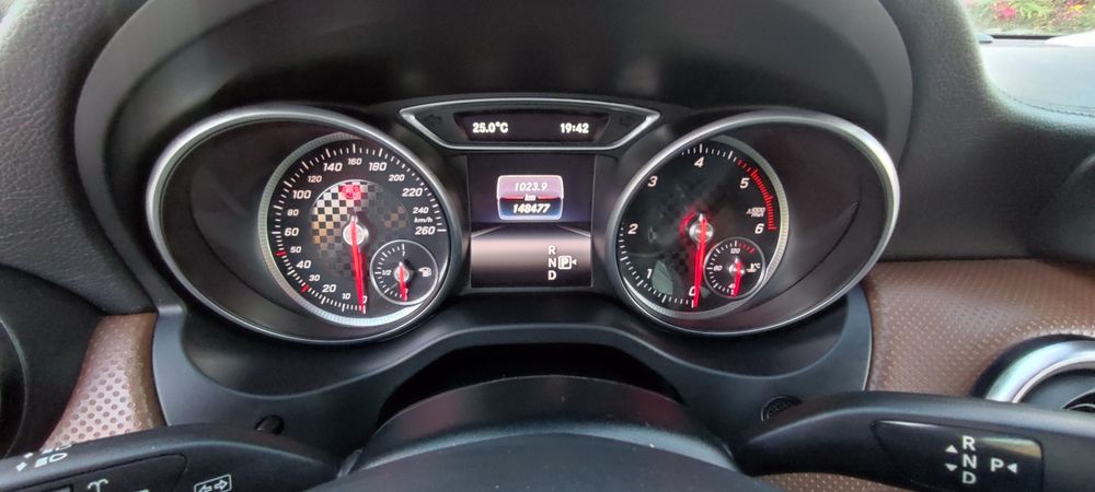 Mercedes A200CDI Automático ANO2016 troco 289€ Mês Garantia