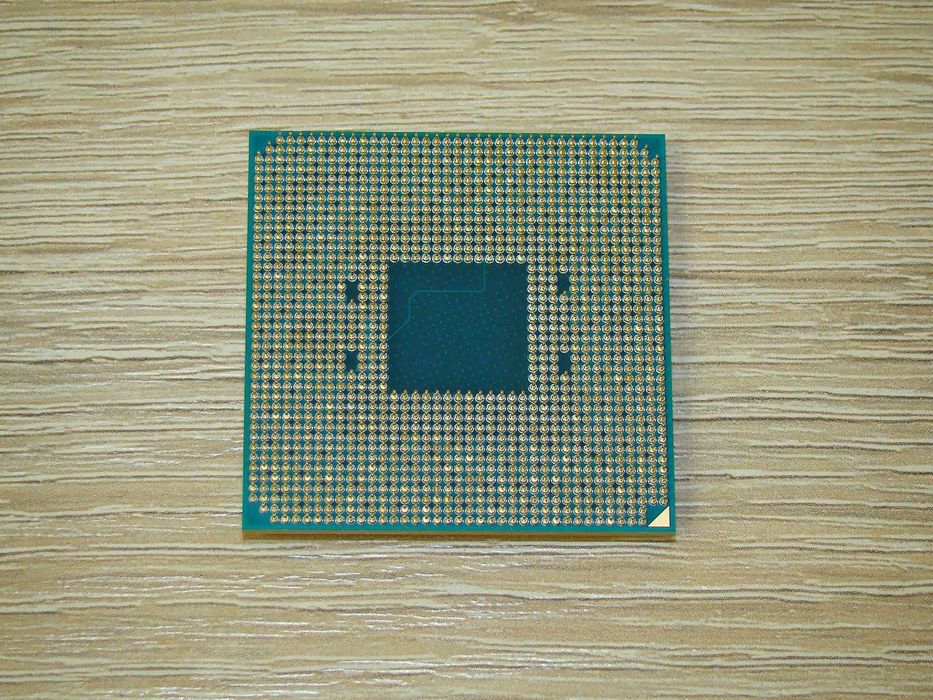 Продам процессор AMD® A8-9600 (сокет AM4)