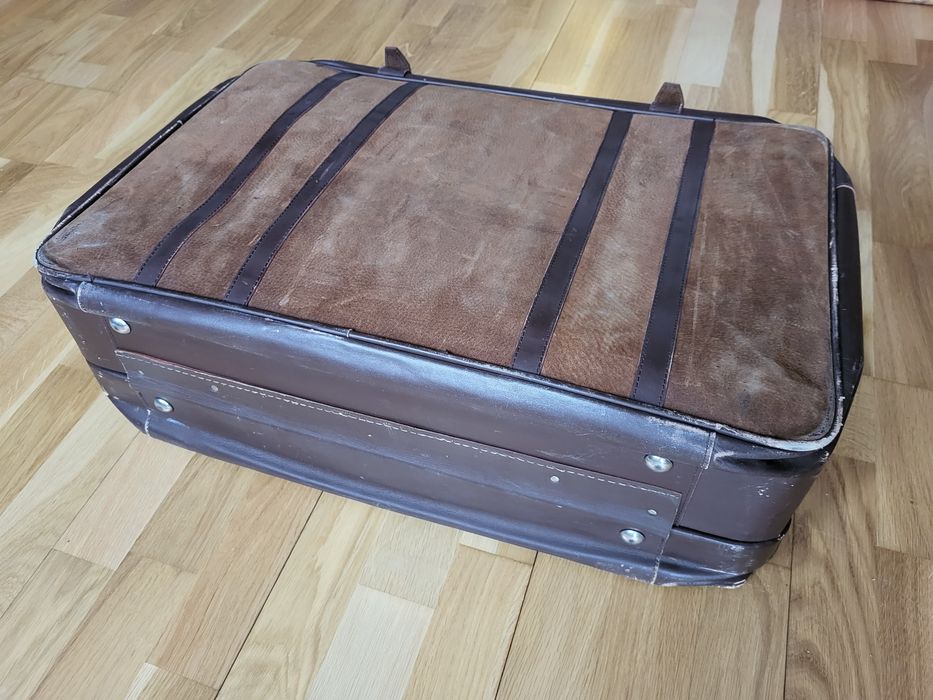Skórzana walizka PRL