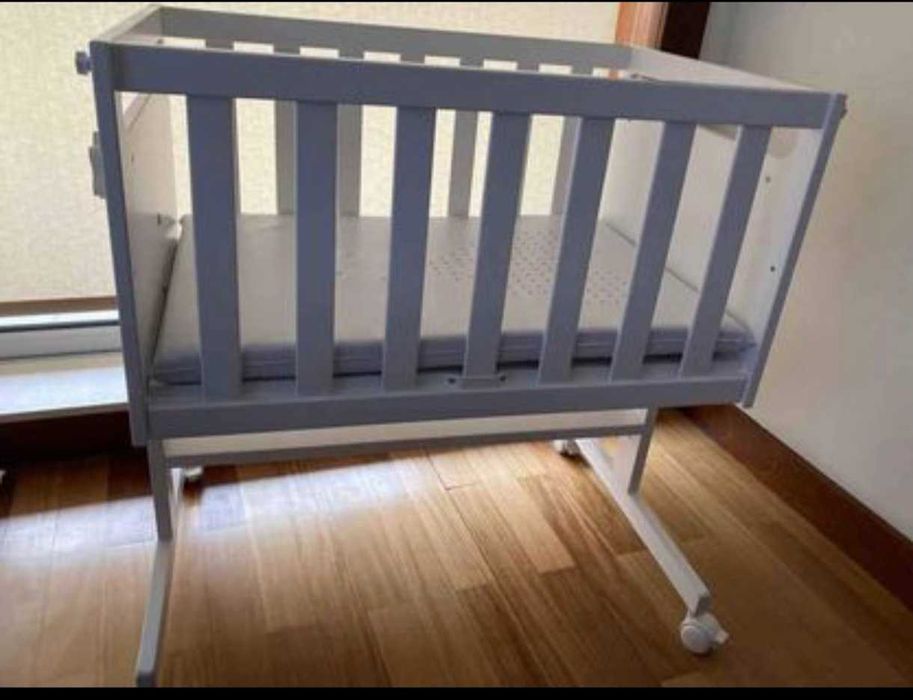 2 Mini berços MICUNA + roupa de cama + resguardo