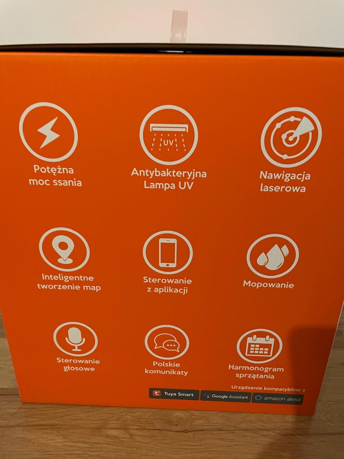 Robot odkurzająco-mopujący COBBO PRO 27 UV nieużywany
