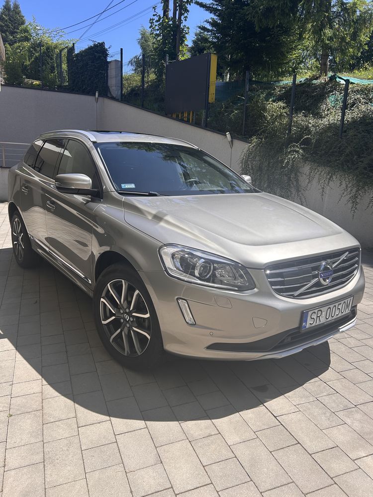 Volvo xc60 summum D5 2016 super stan