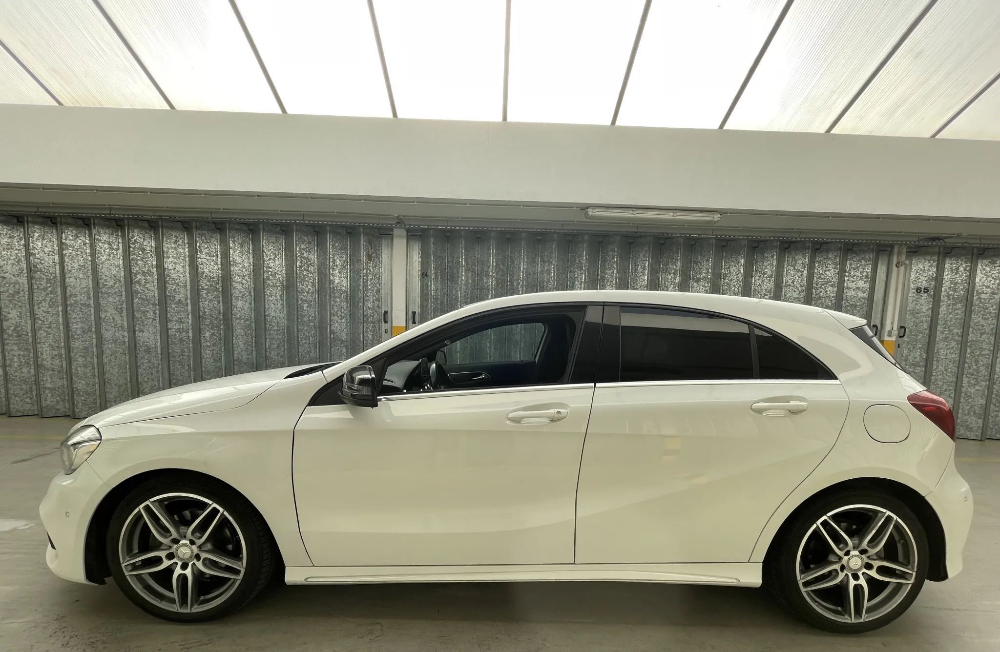 Mercedes-Benz A 180 d AMG Line