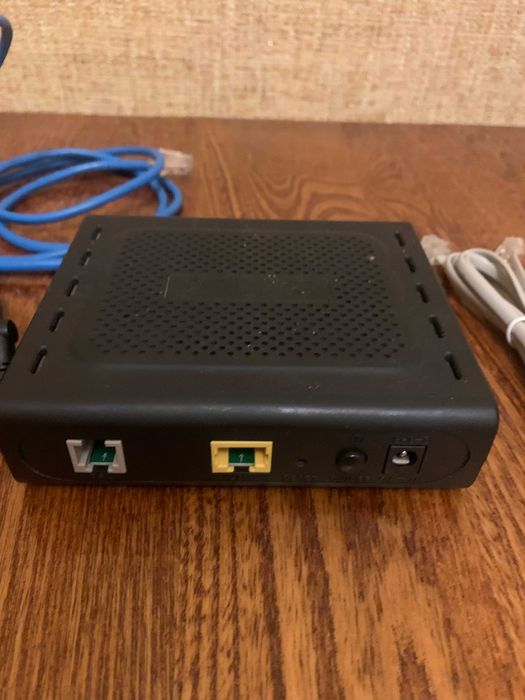 Роутер D-Link DSL-2500U