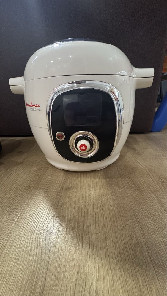 Продам мультиварку Moulinex Cook4me  новая