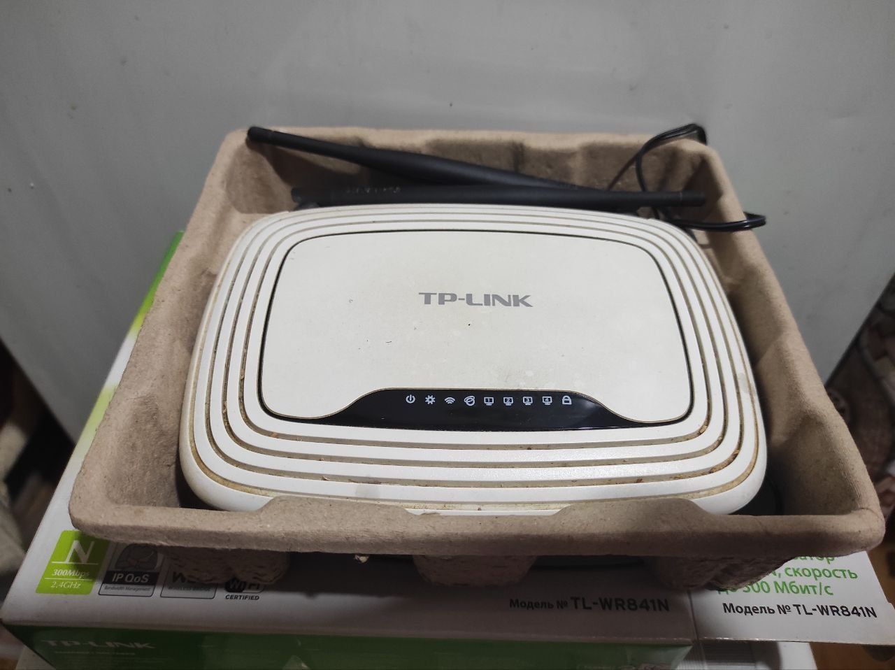 Wi-Fi роутер TP-Link TL-WR841N