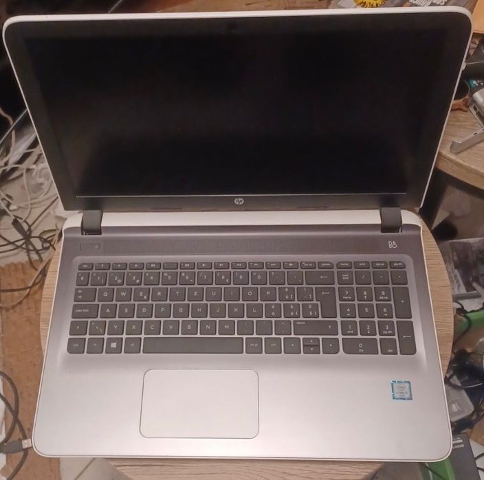 Biały HP Pavilion Notebook - 15-ab266nz (ENERGY STAR) 1 TB/8GB