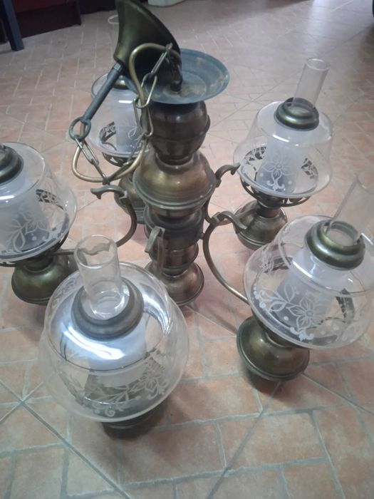 Venda candeeiros de teto antigos