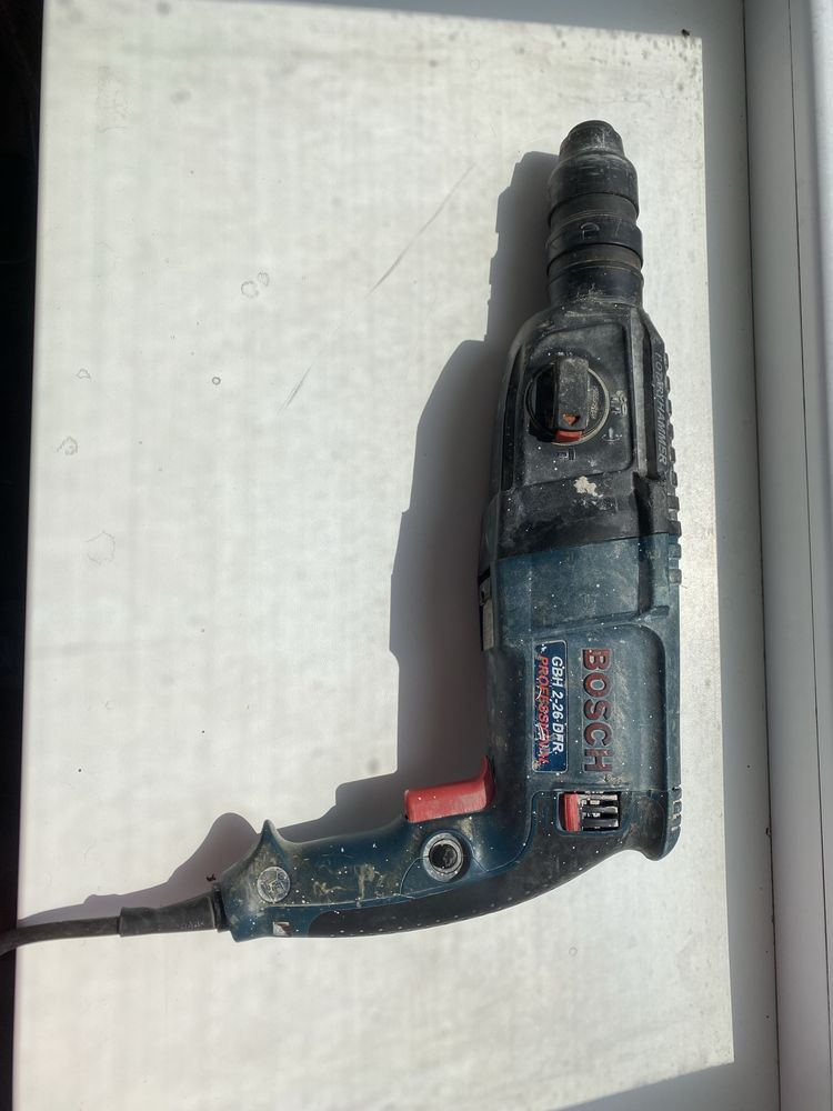Перфоратор BOSCH  GBH 2-26dfr  800 W