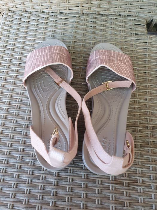 Босоніжки crocs розмір w10